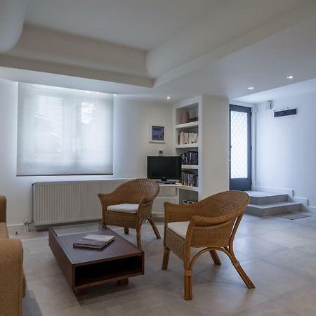 Apartmán Right Under The Acropolis Atény Exteriér fotografie